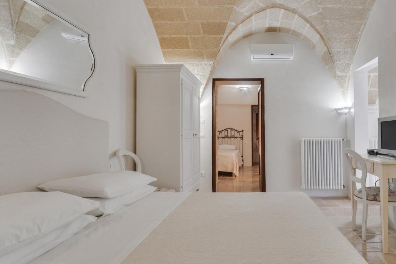 Le Lantane - Luxury Rooms อเลซซาโน ภายนอก รูปภาพ