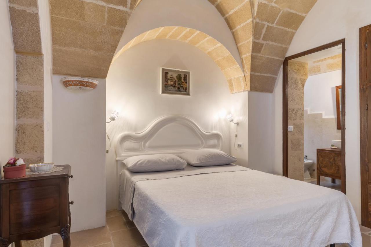 Le Lantane - Luxury Rooms อเลซซาโน ภายนอก รูปภาพ