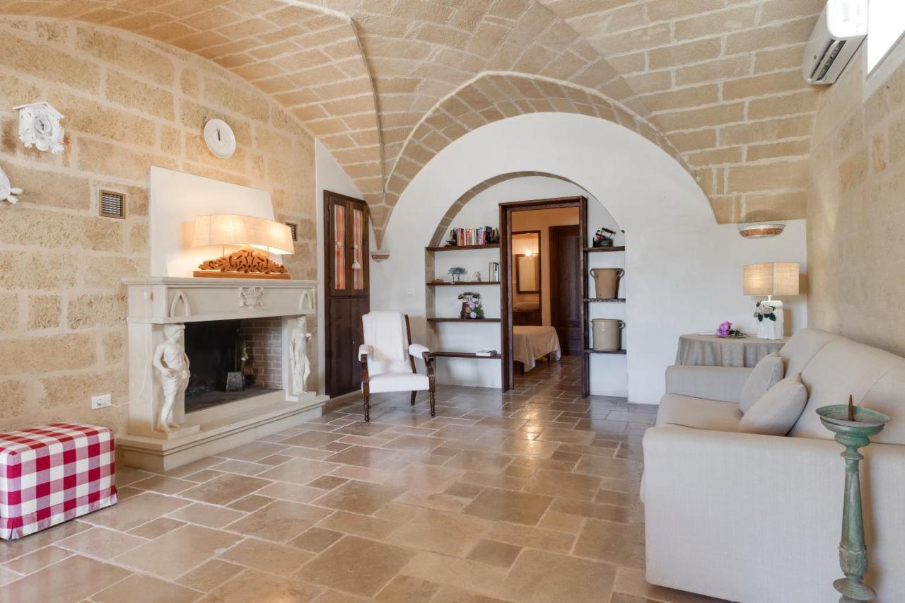 Le Lantane - Luxury Rooms อเลซซาโน ภายนอก รูปภาพ