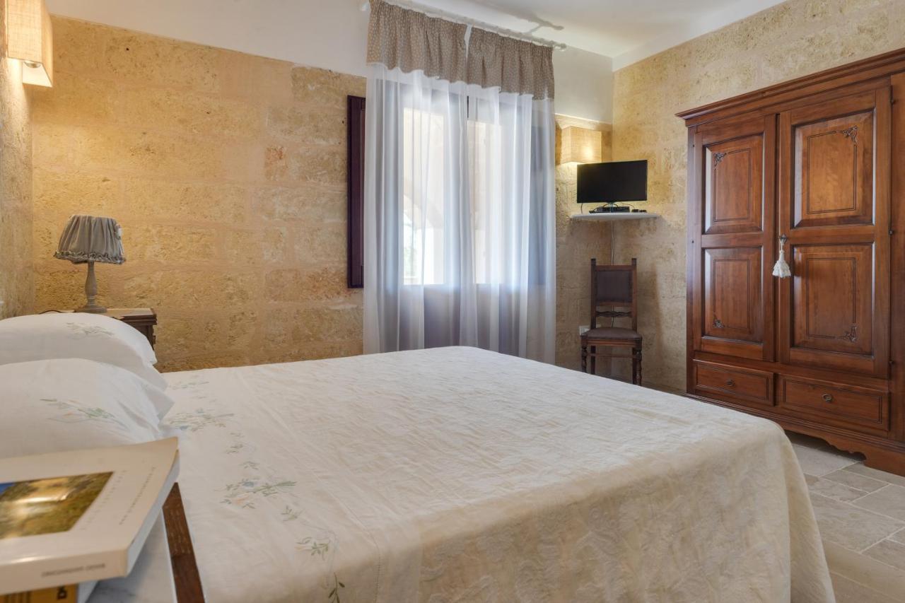Le Lantane - Luxury Rooms อเลซซาโน ภายนอก รูปภาพ